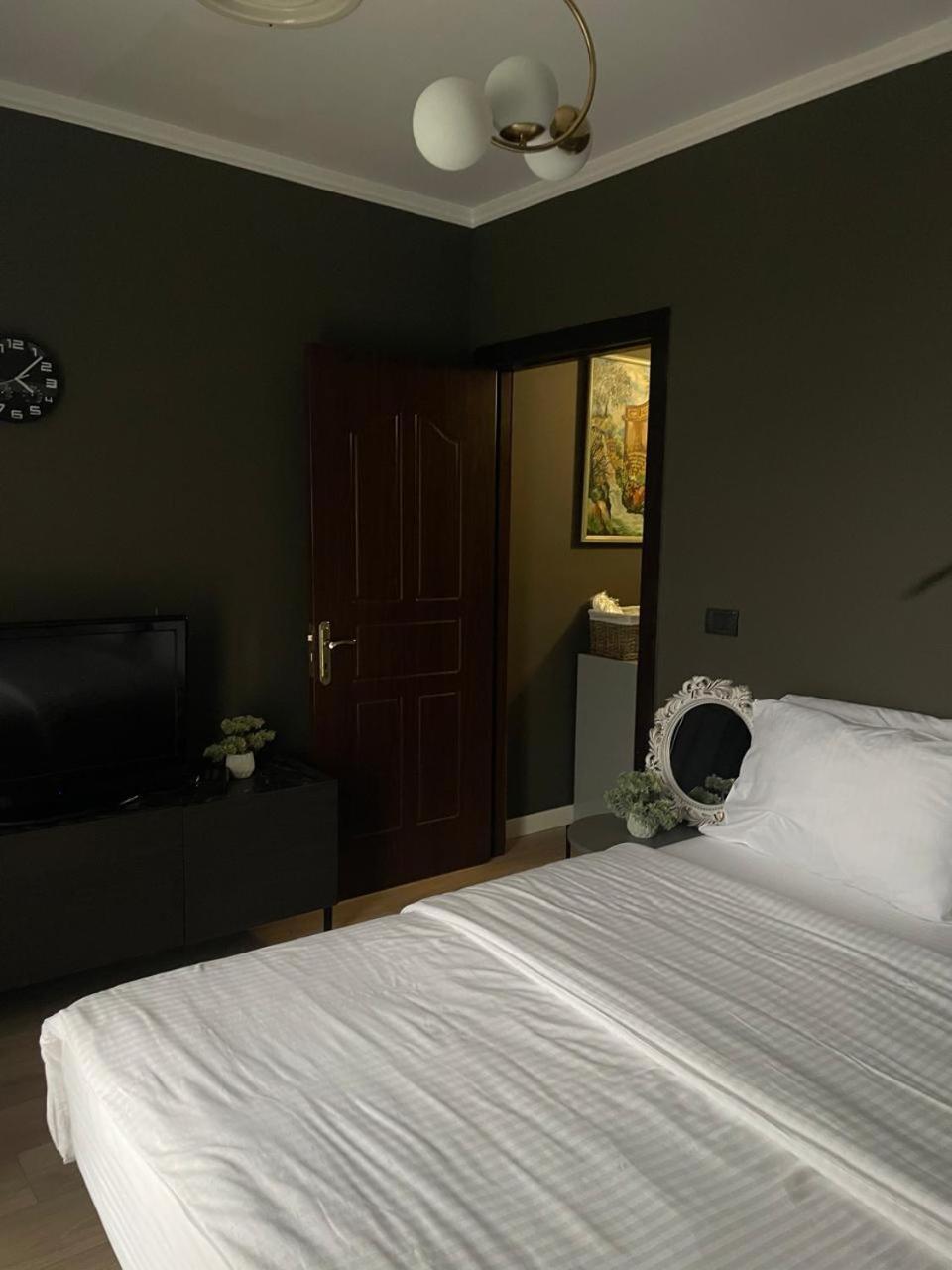 Misk Hotel & Resort Тирана Екстериор снимка