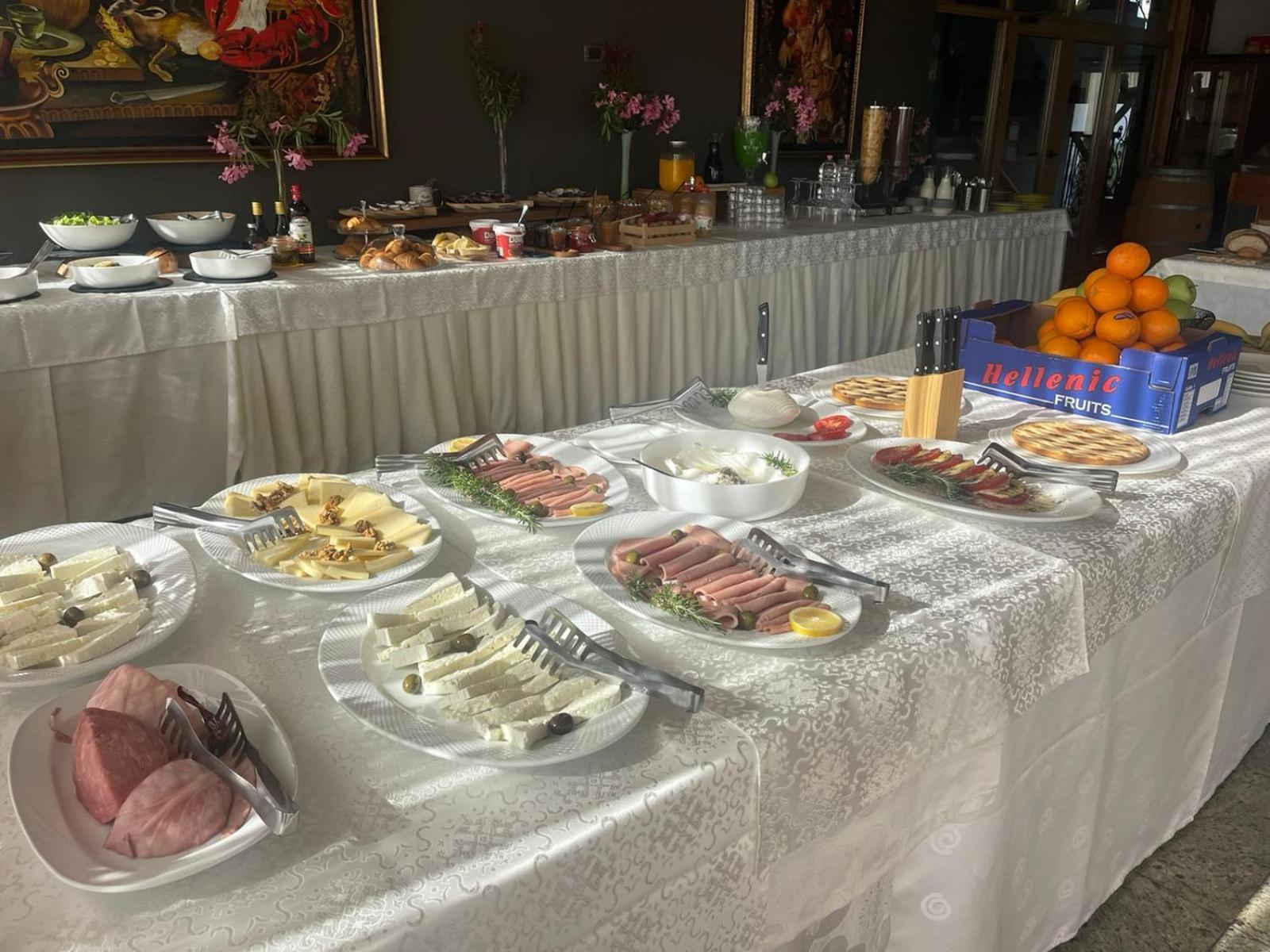Misk Hotel & Resort Тирана Екстериор снимка